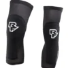 Race Face Charge Stealth Kniebeschermers - Zwart