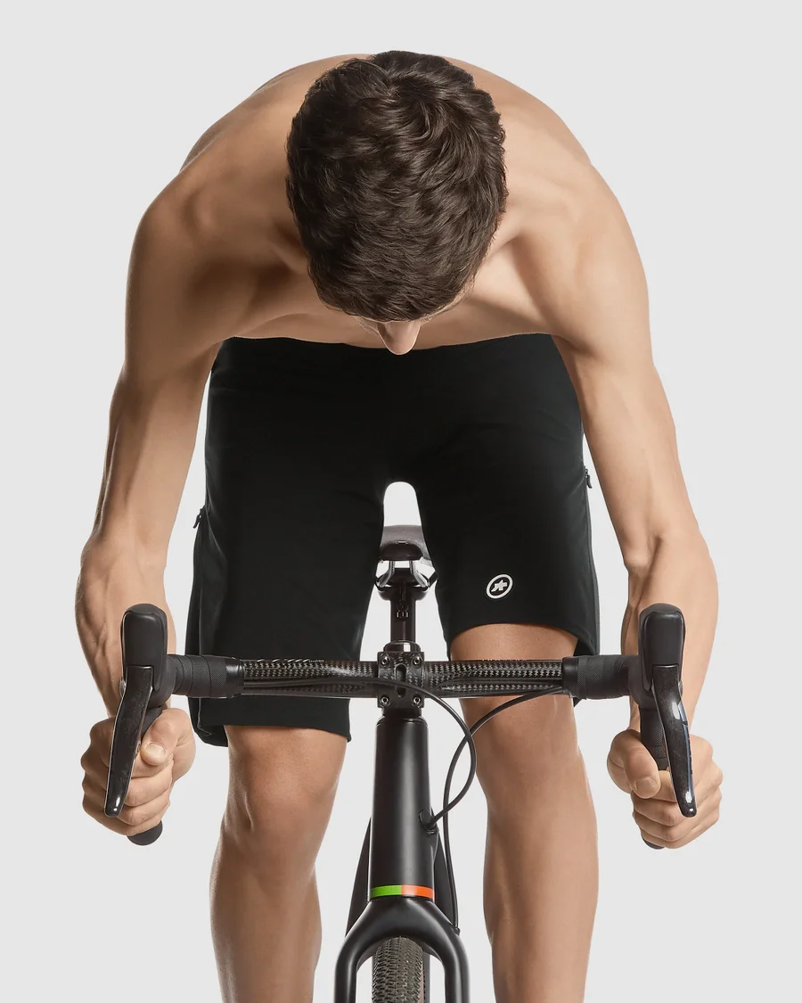 Assos MILLE GTC ZEPPELIN Cargo Shorts C2 - Black Series 4 Assos MILLE GTC ZEPPELIN Cargo Shorts C2 - Black Series - Afbeelding 4