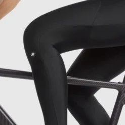 Assos EQUIPE R HABU Winter Bib Tights S9 - Black Series 13 Assos EQUIPE R HABU Winter Bib Tights S9 - Black Series -Aanbiedingen Vlot Fiets Winkel ASSOS 11 14 249 18 41