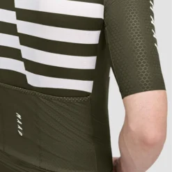 Emblem Pro Hex Jersey Olijf 10 Emblem Pro Hex Jersey Olijf -Aanbiedingen Vlot Fiets Winkel Maap Emblem Pro Hex Jersey Olive 5