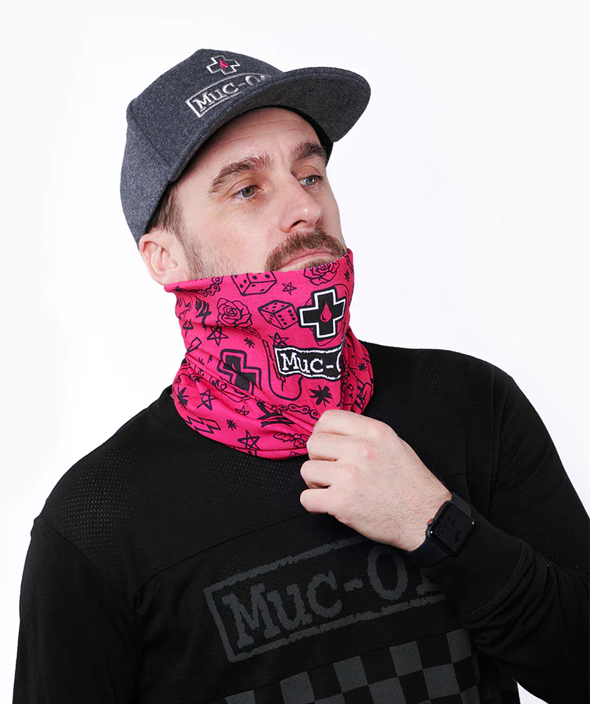 Muc-Off Lichtgewicht Halsdoek - Pink Punk - Afbeelding 3